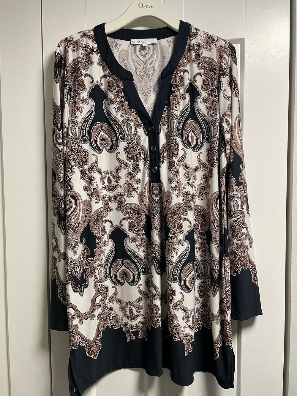 Cleo Paisley Long Sleeve Tunic Top Black, White, and Brown XL